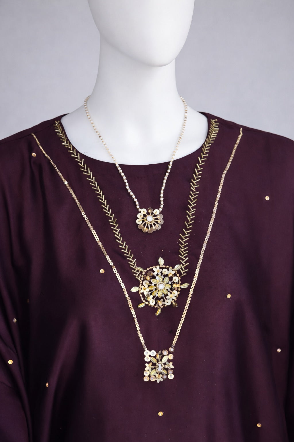 Embellished Neckline Detail Plum Kaftan